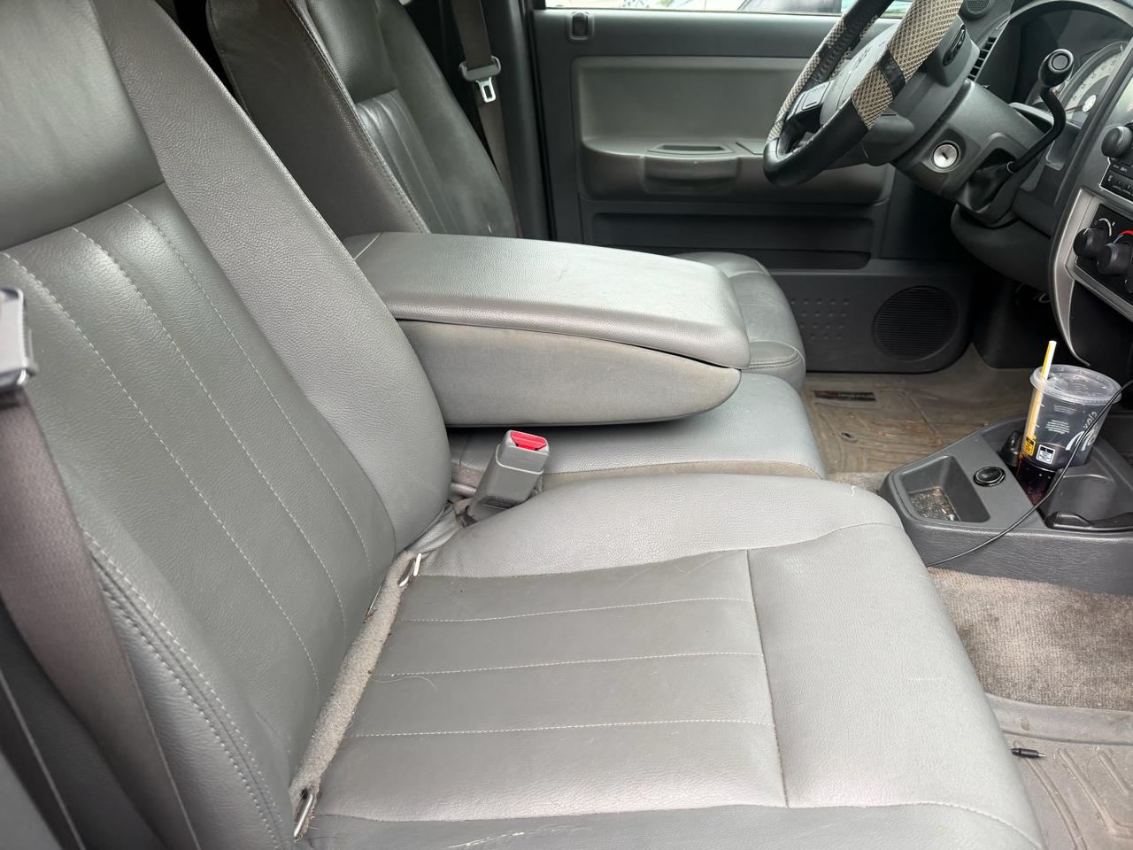 Dodge Dakota Laramie Club Cab 4WD 2006