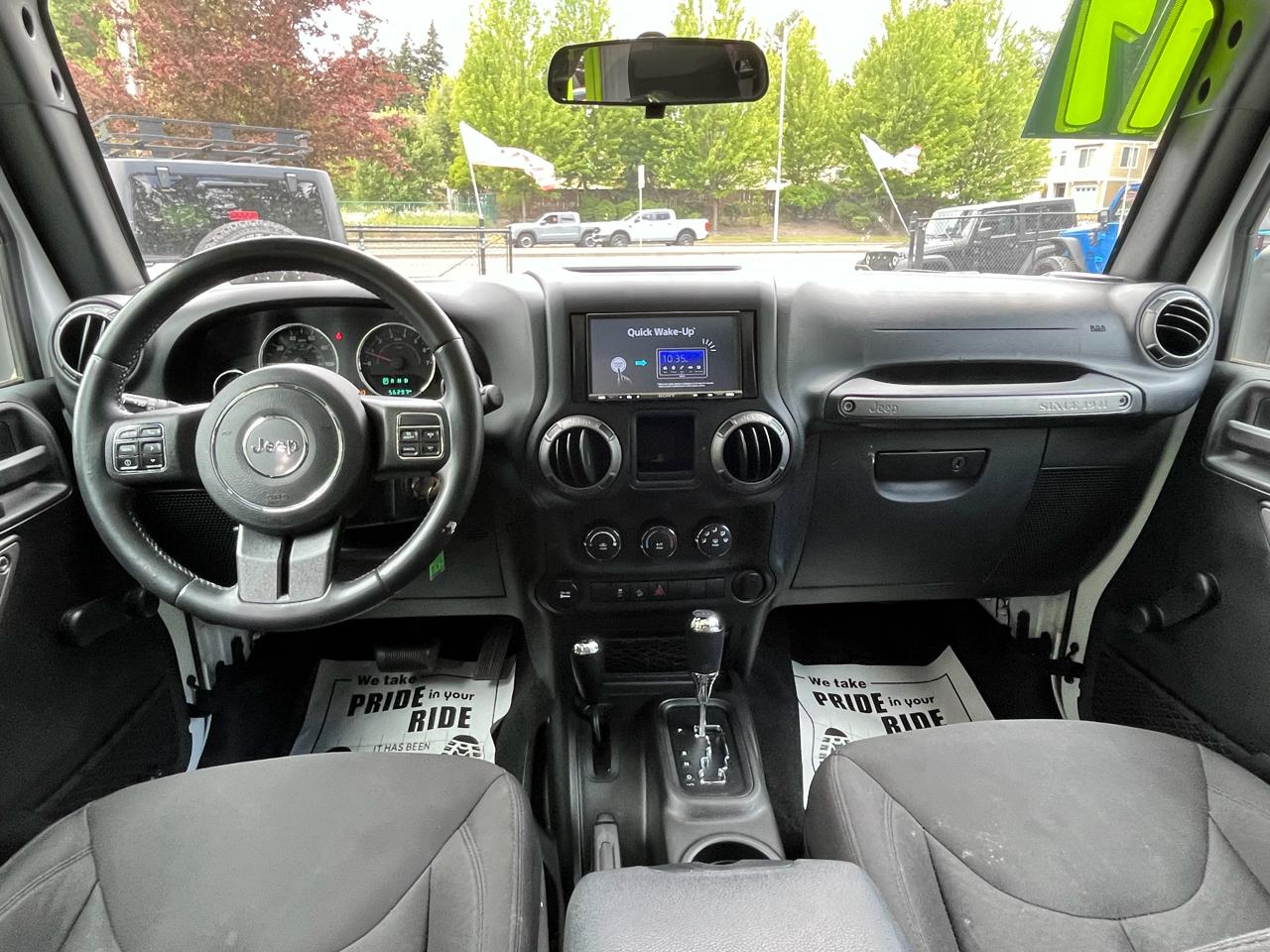 Jeep Wrangler Unlimited Sport 4WD 2017