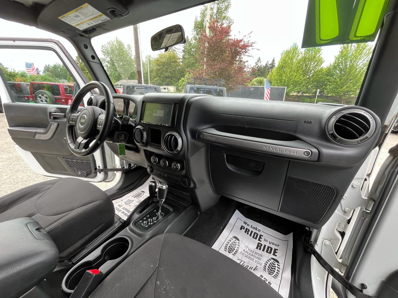Jeep Wrangler Unlimited Sport 4WD 2017