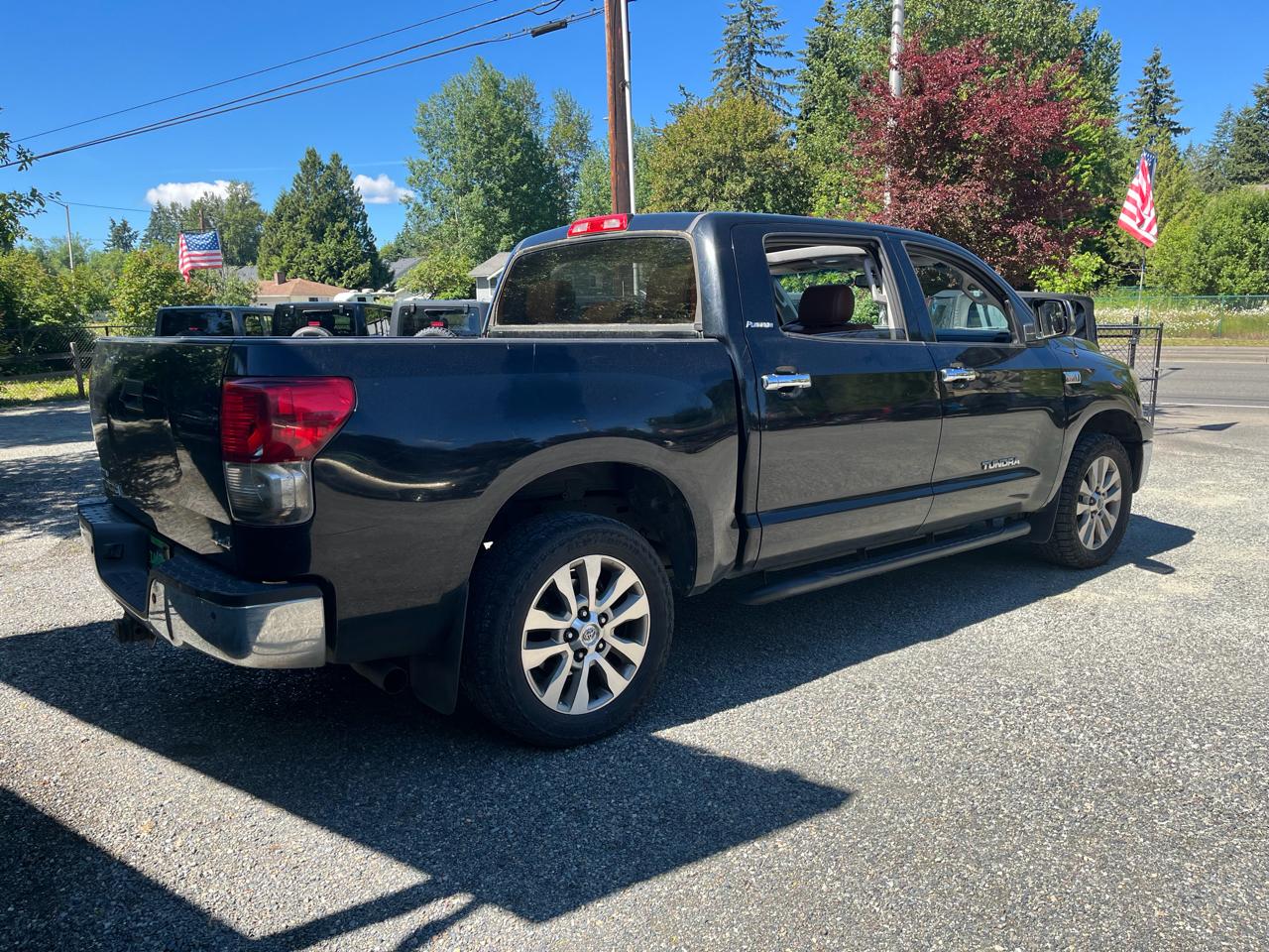 Toyota Tundra Limited 5.7L CrewMax 4WD 2011