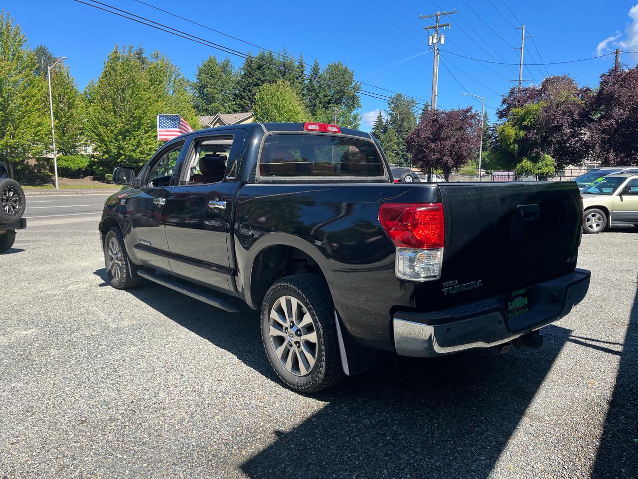 Toyota Tundra Limited 5.7L CrewMax 4WD 2011