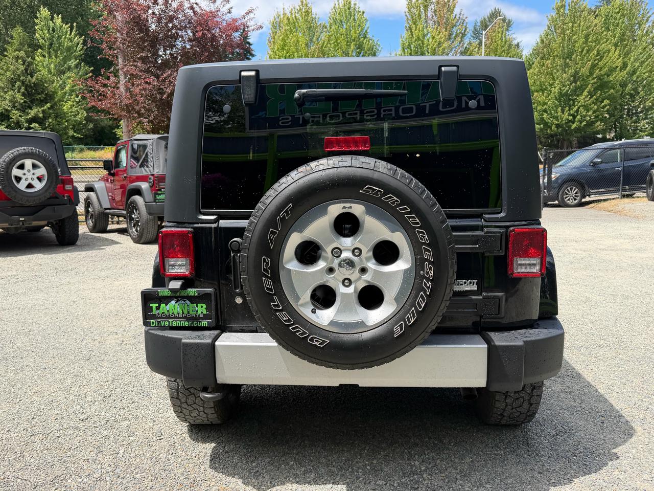 Jeep Wrangler Sahara 4WD 2014