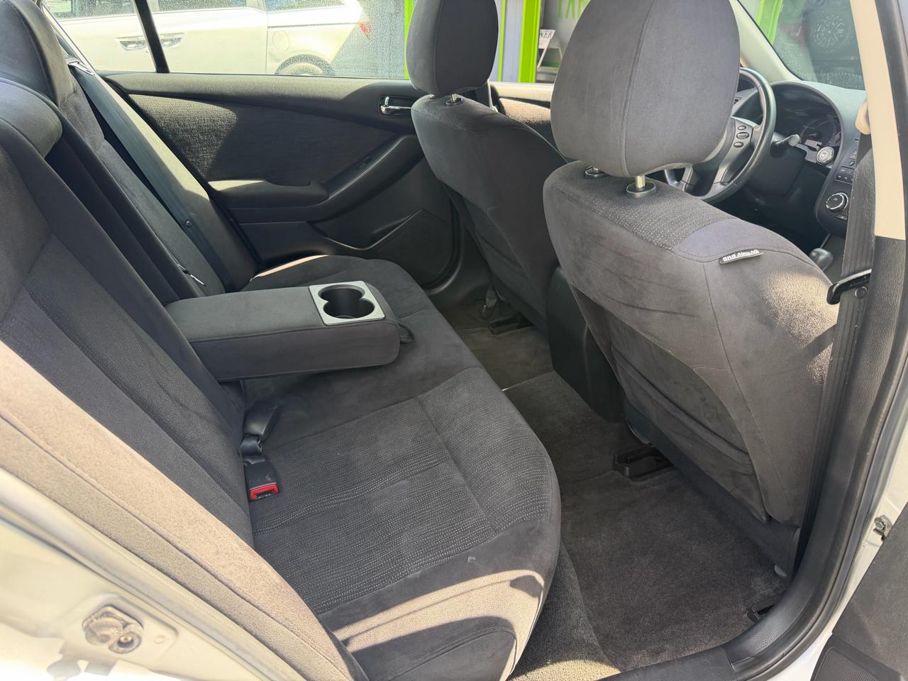 Nissan Altima 2.5 S 2011