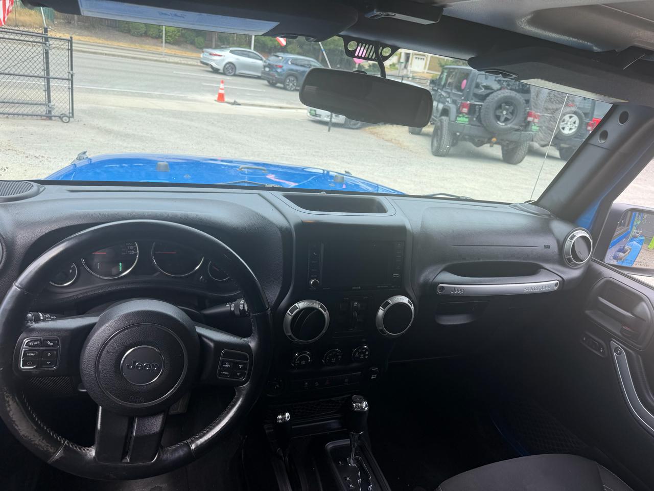 Jeep Wrangler Unlimited Sahara 4WD 2015