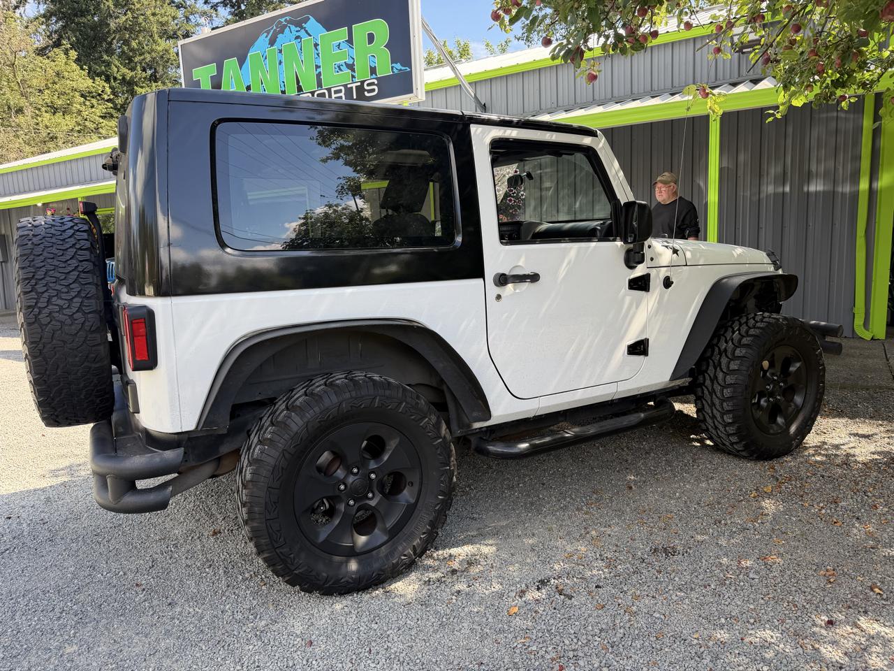 Jeep Wrangler Sport 4WD 2010