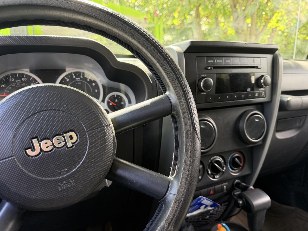 Jeep Wrangler Sport 4WD 2010