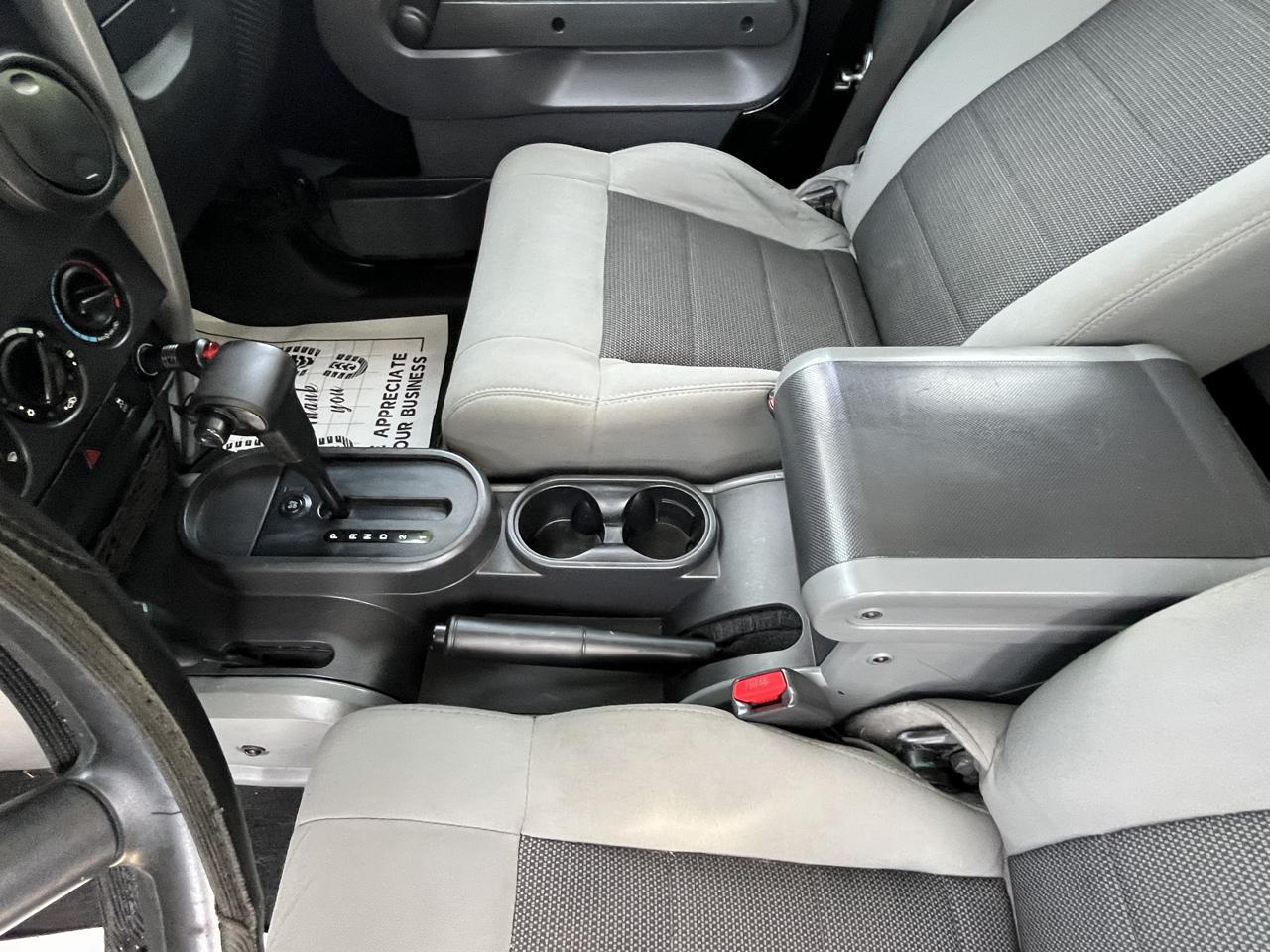 Jeep Wrangler Sport 4WD 2010