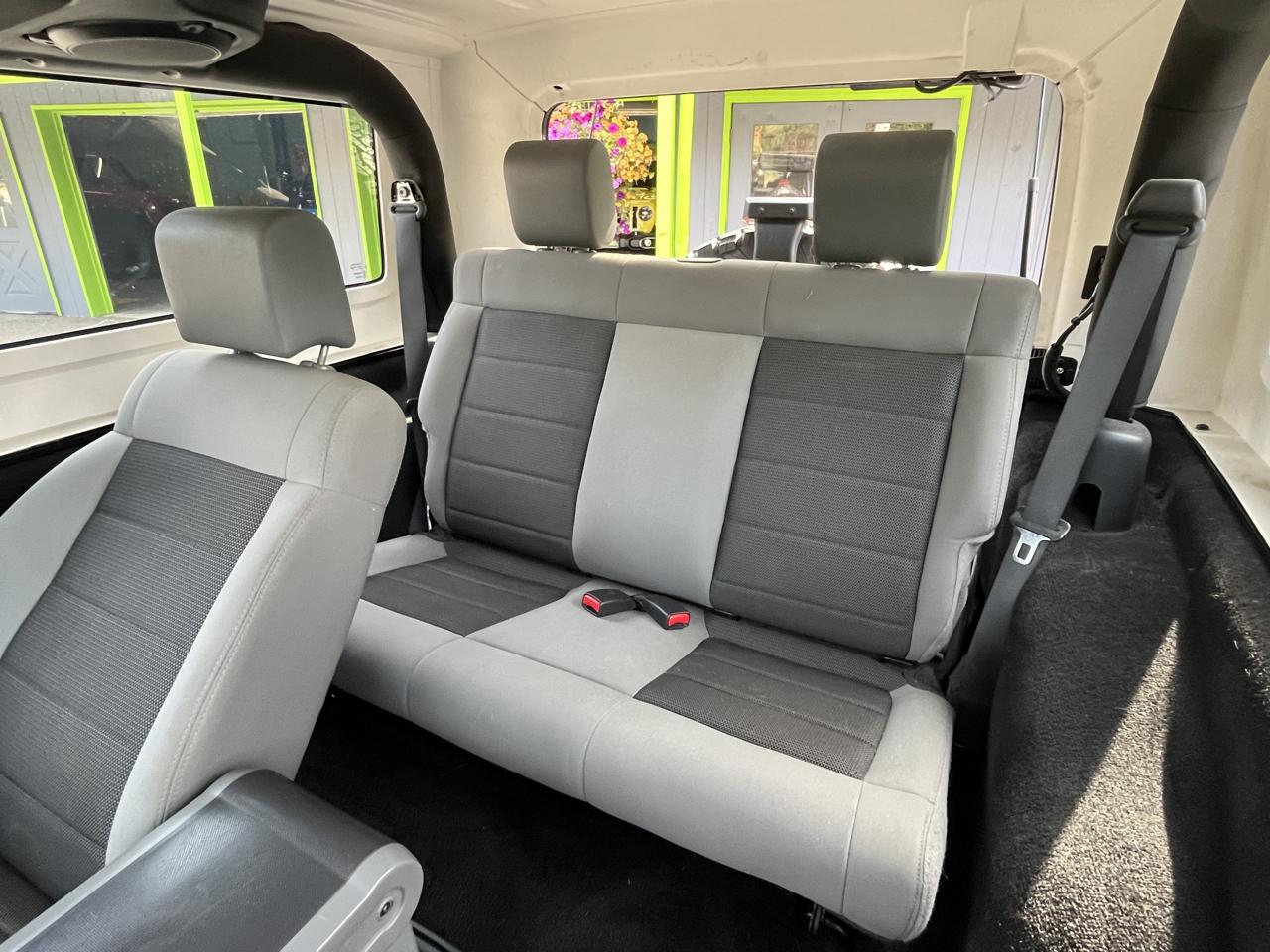 Jeep Wrangler Sport 4WD 2010