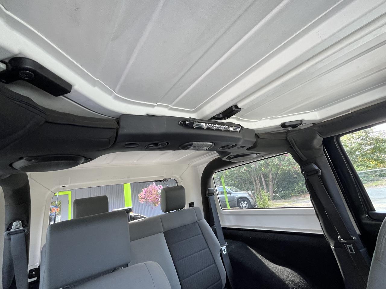Jeep Wrangler Sport 4WD 2010