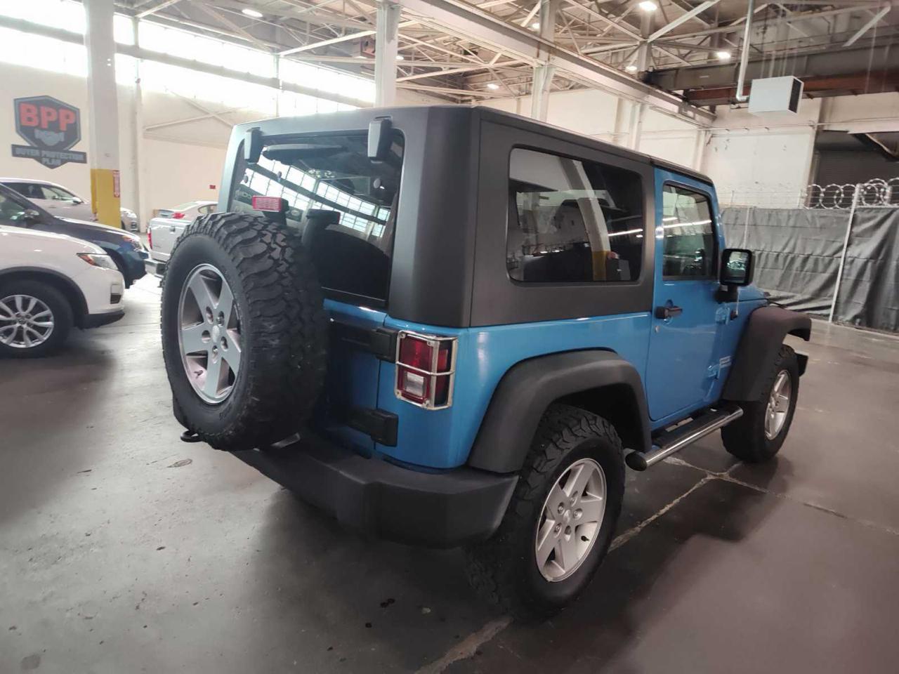 Jeep Wrangler Sport 4WD 2010