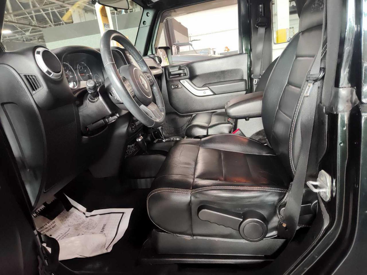 Jeep Wrangler Sahara 4WD 2012