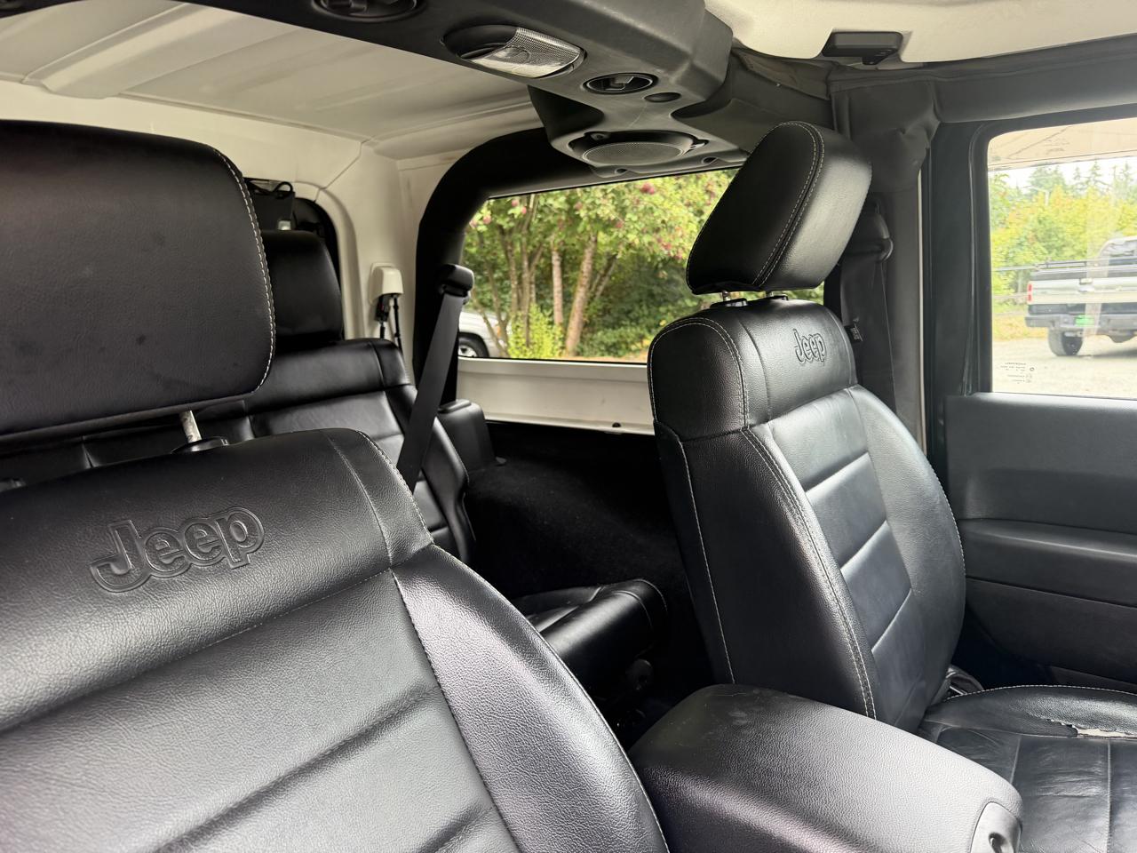 Jeep Wrangler Sahara 4WD 2012