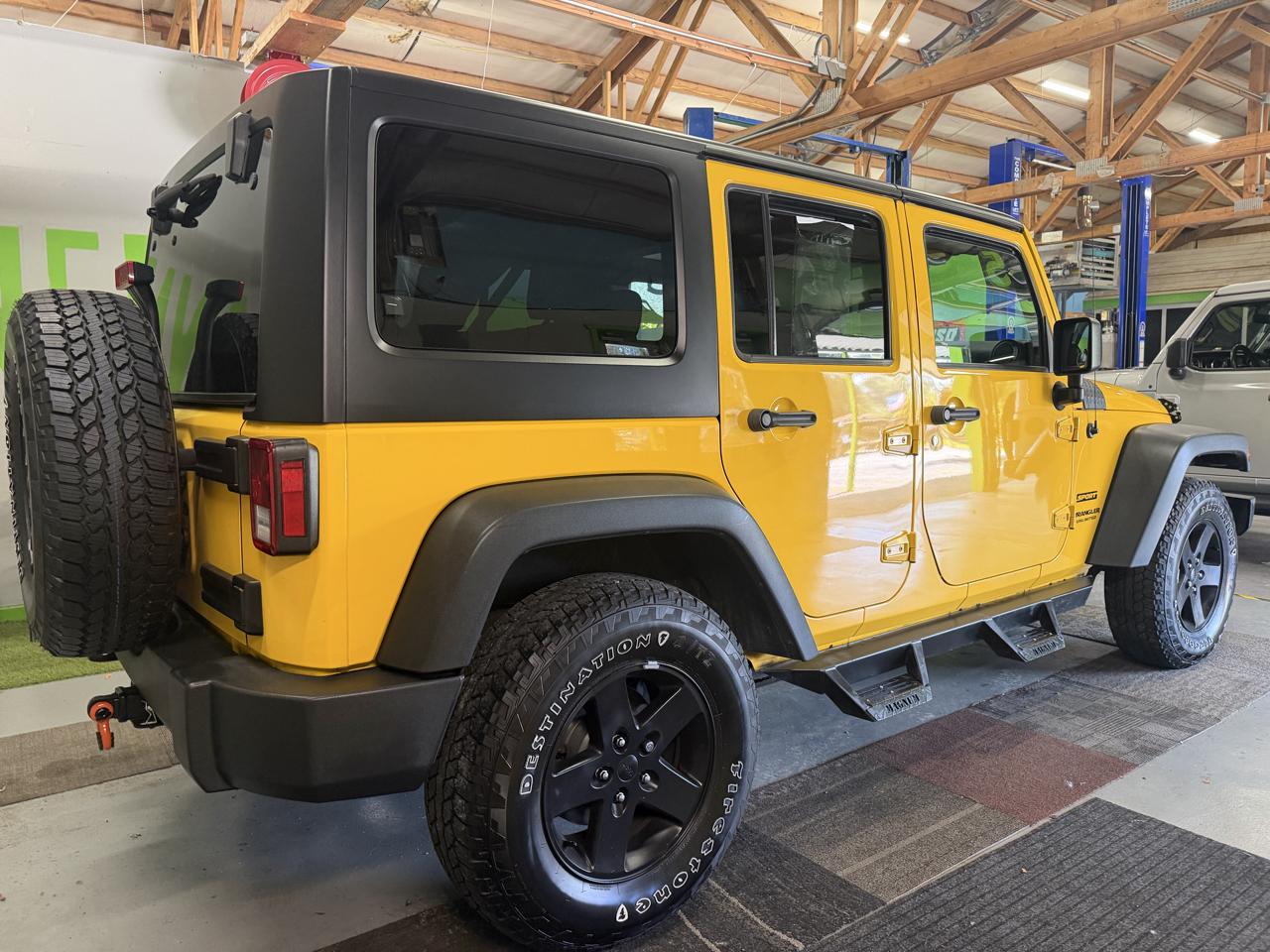 Jeep Wrangler Unlimited Sport 4WD 2015