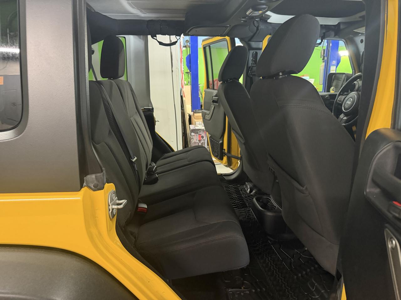 Jeep Wrangler Unlimited Sport 4WD 2015