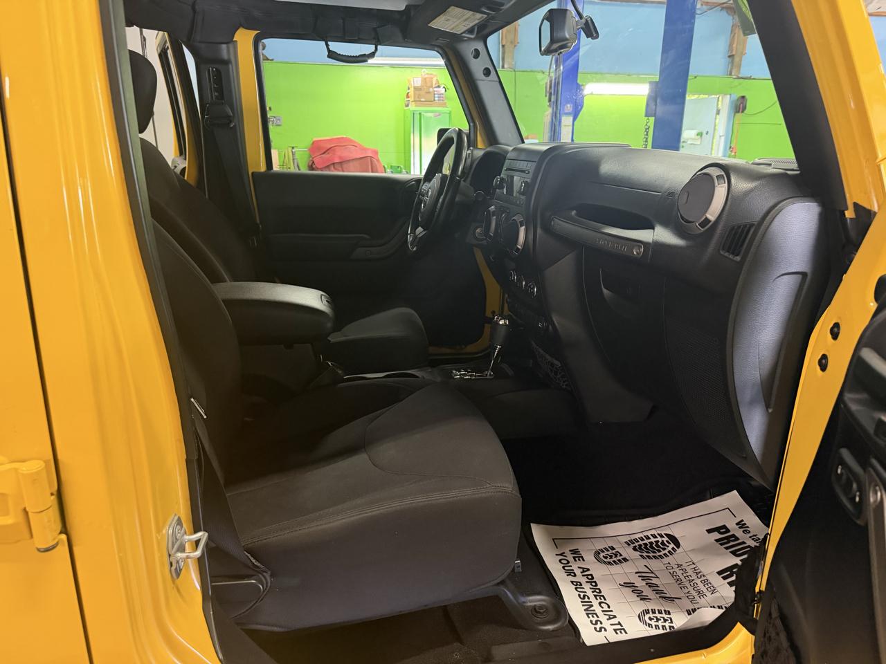 Jeep Wrangler Unlimited Sport 4WD 2015