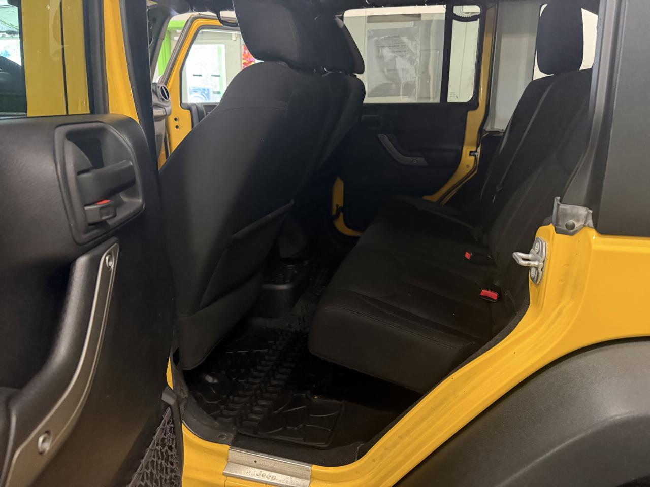 Jeep Wrangler Unlimited Sport 4WD 2015
