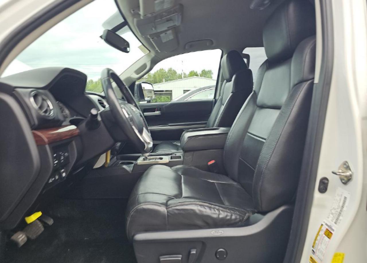 Toyota Tundra Limited 5.7L Double Cab 4WD 2016