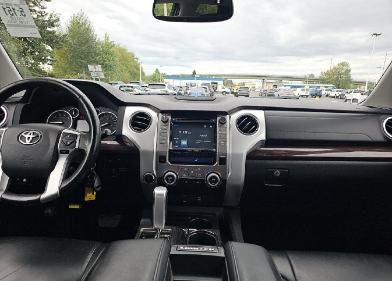 Toyota Tundra Limited 5.7L Double Cab 4WD 2016