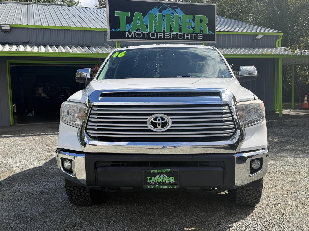 Toyota Tundra Limited 5.7L Double Cab 4WD 2016