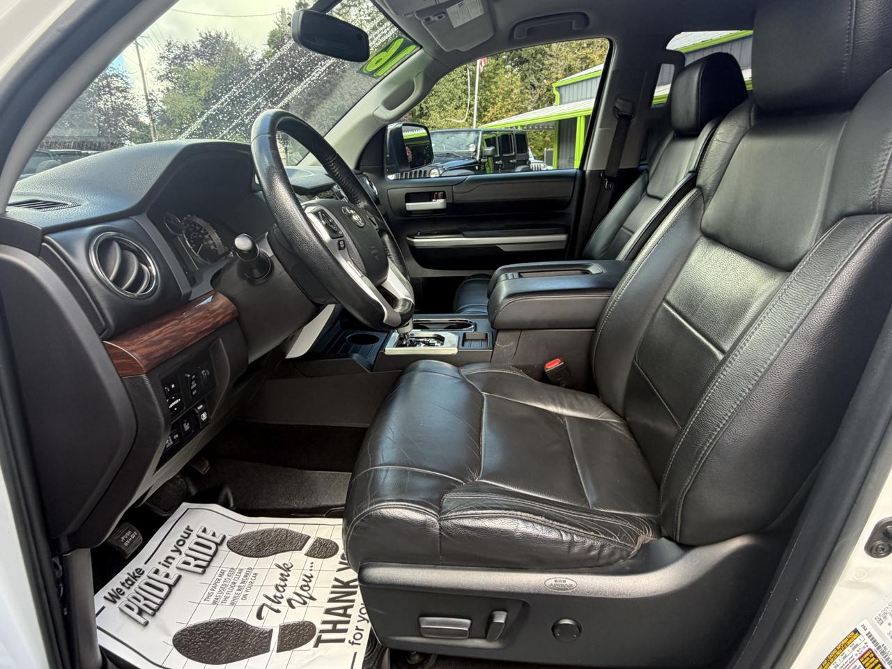 Toyota Tundra Limited 5.7L Double Cab 4WD 2016
