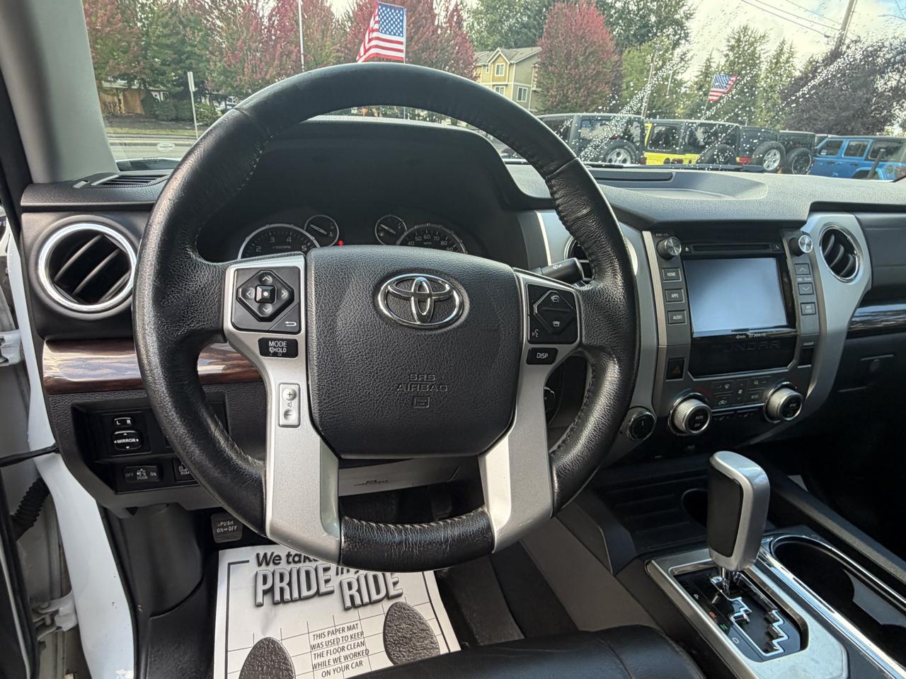 Toyota Tundra Limited 5.7L Double Cab 4WD 2016