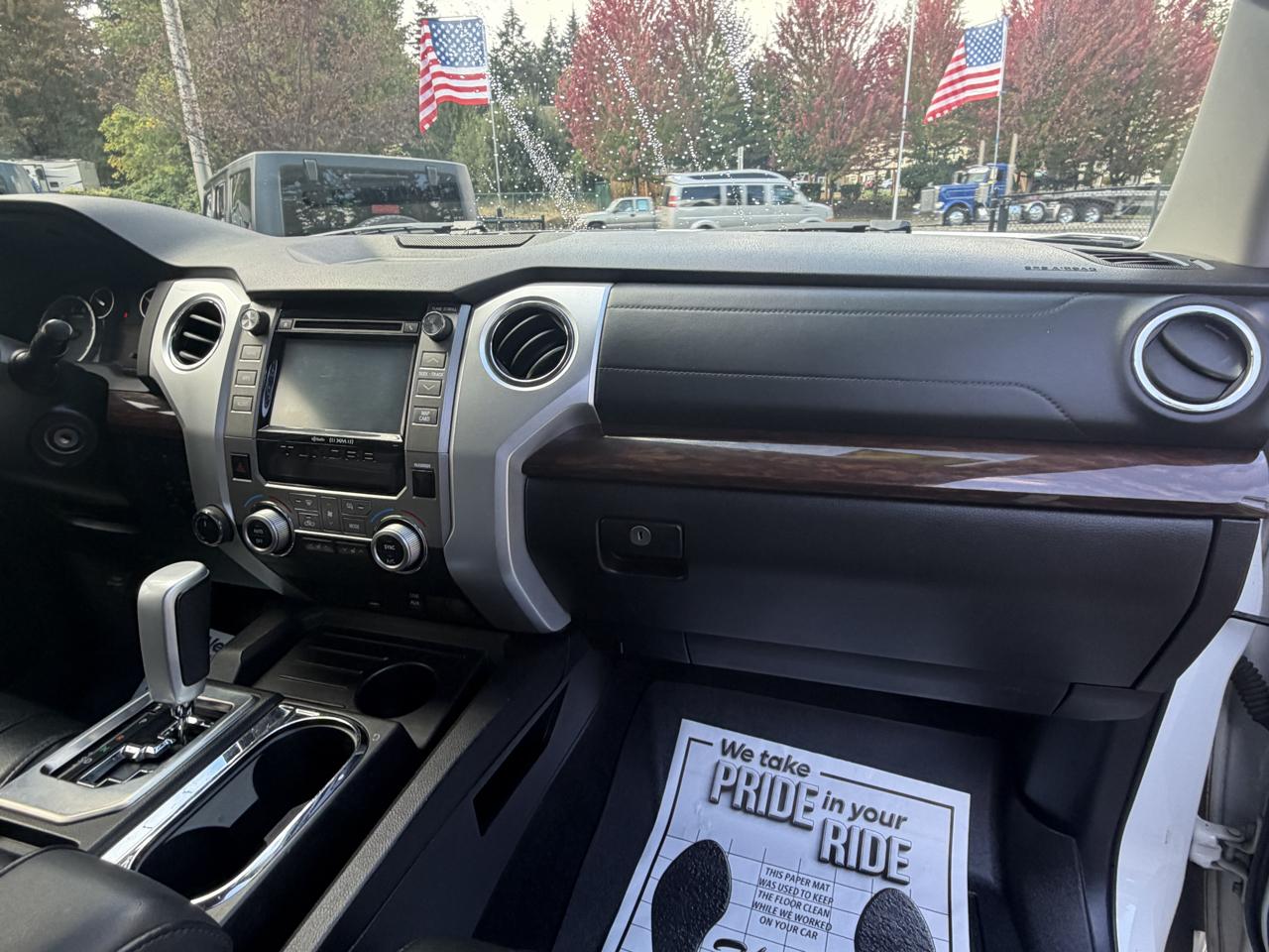 Toyota Tundra Limited 5.7L Double Cab 4WD 2016