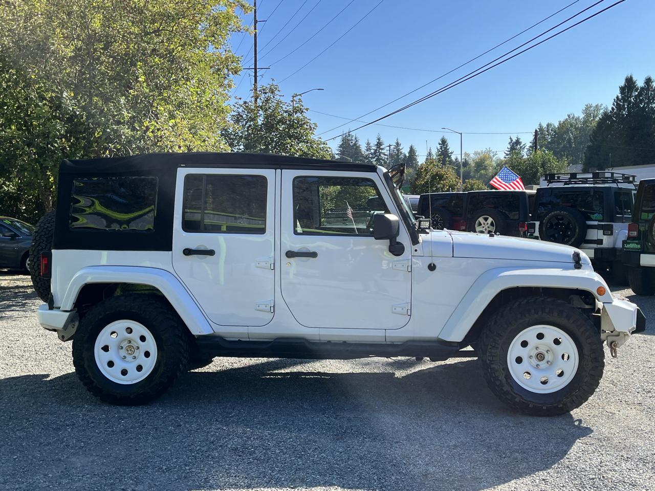 Jeep Wrangler Unlimited Sahara 4WD 2013