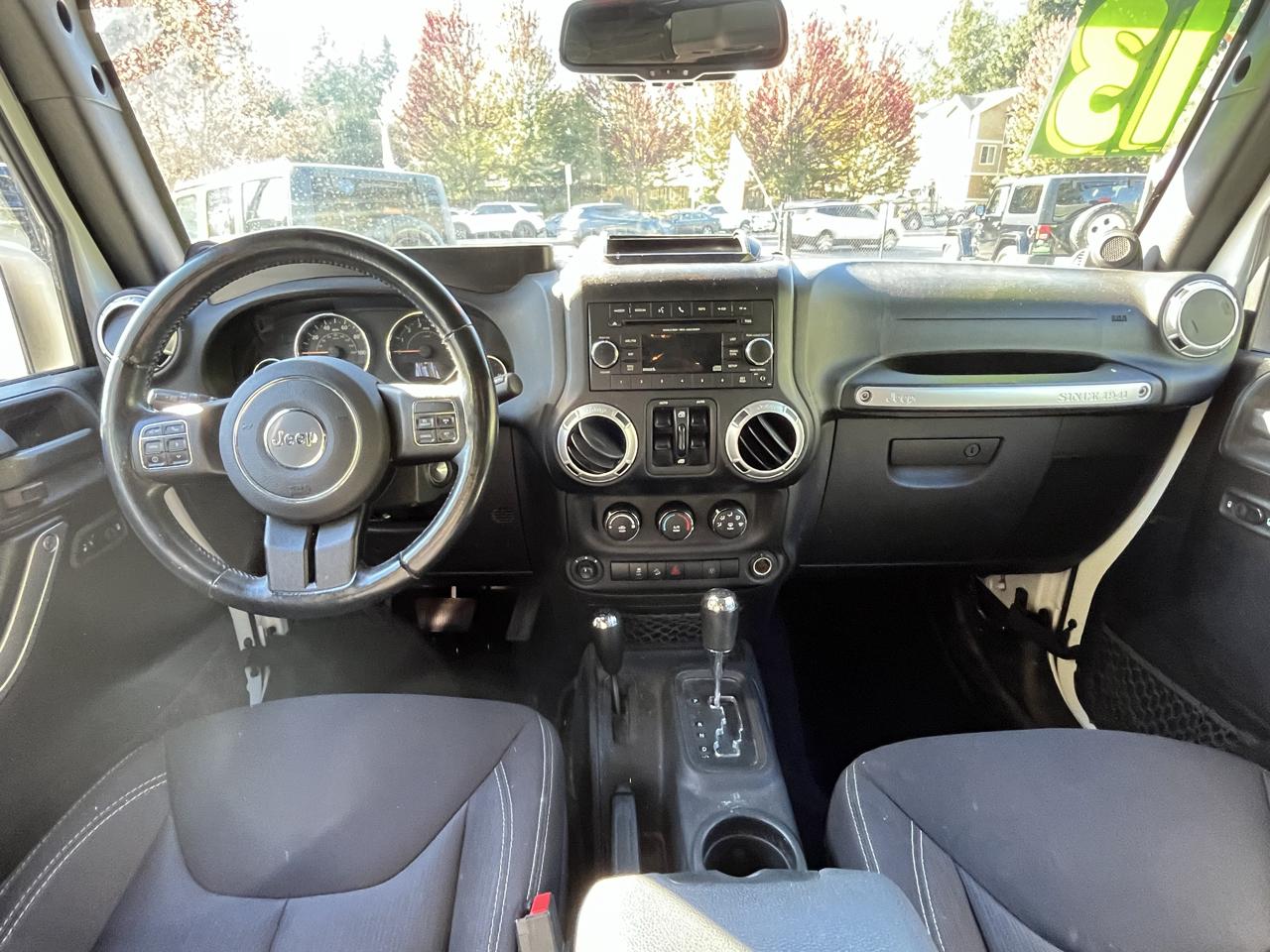 Jeep Wrangler Unlimited Sahara 4WD 2013