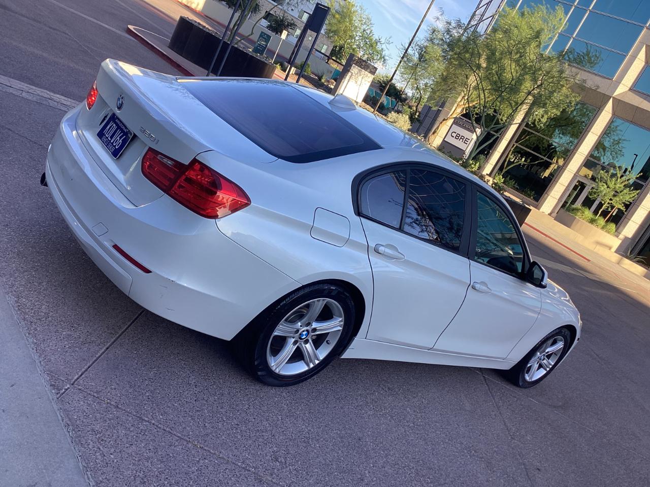 BMW 3-Series 320i Sedan 2015