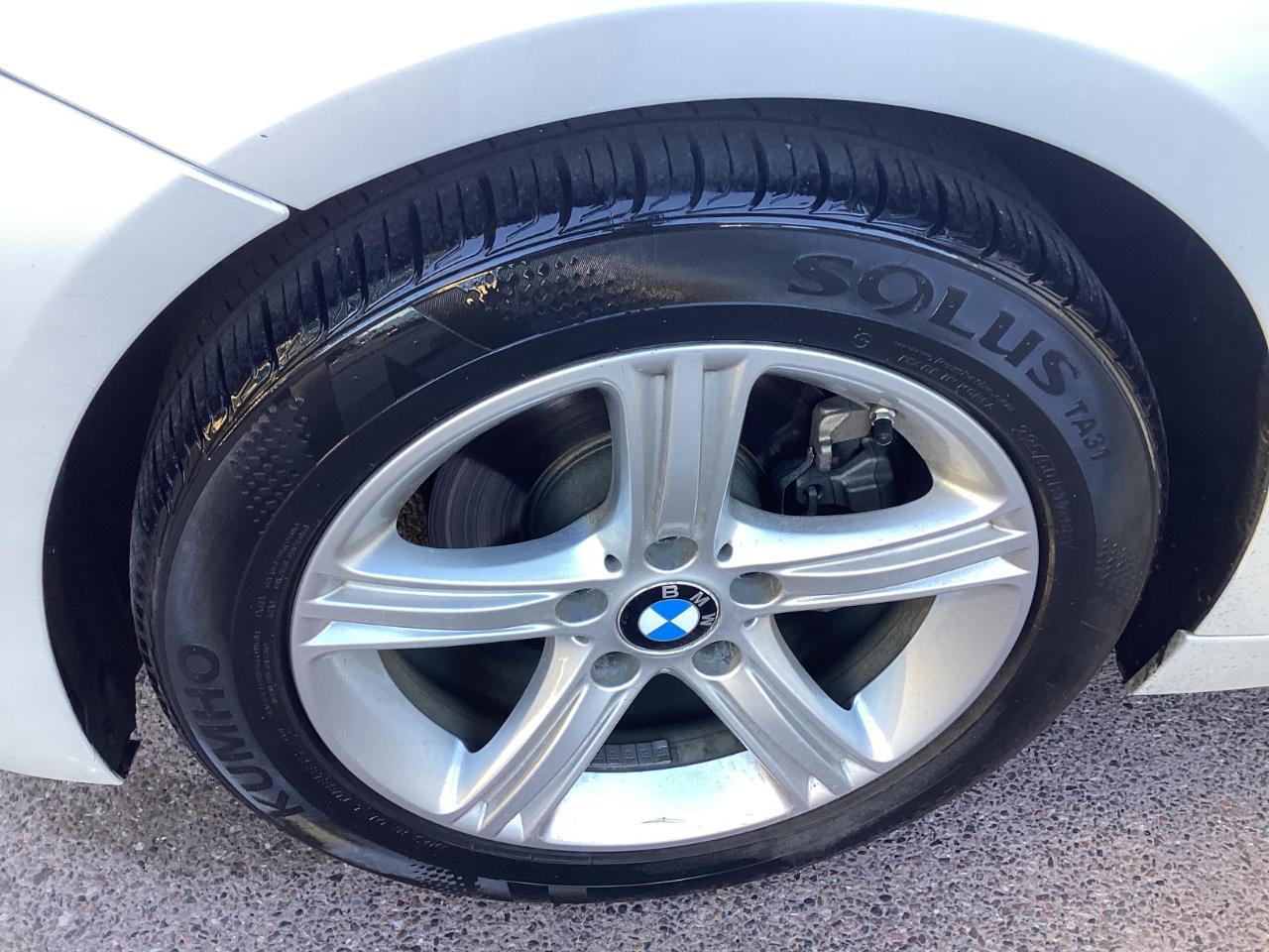 BMW 3-Series 320i Sedan 2015