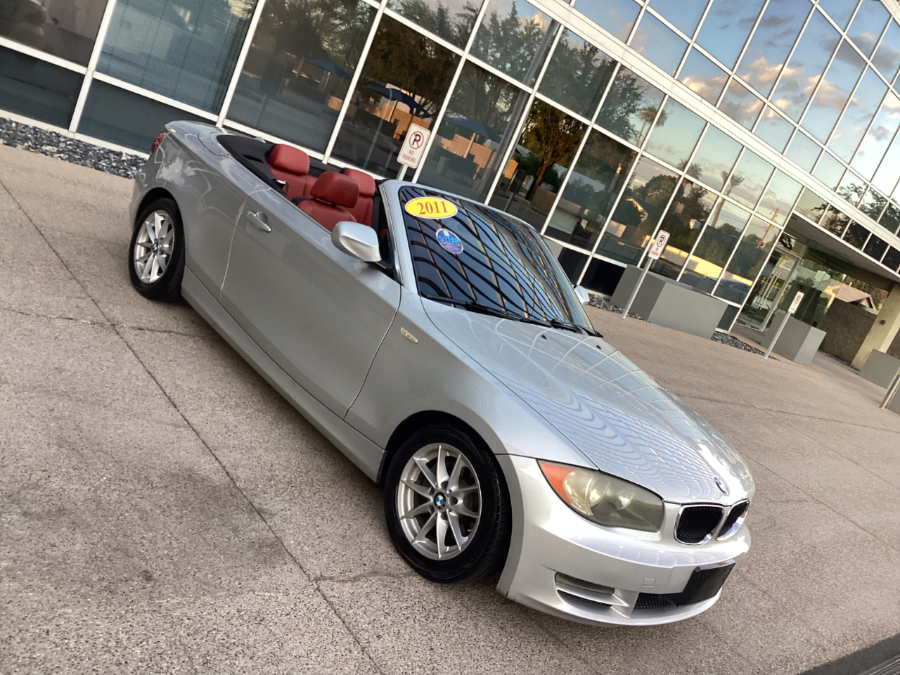 BMW 1-Series 128i Convertible 2011 BMW 1-Series 128i Convertible 2011