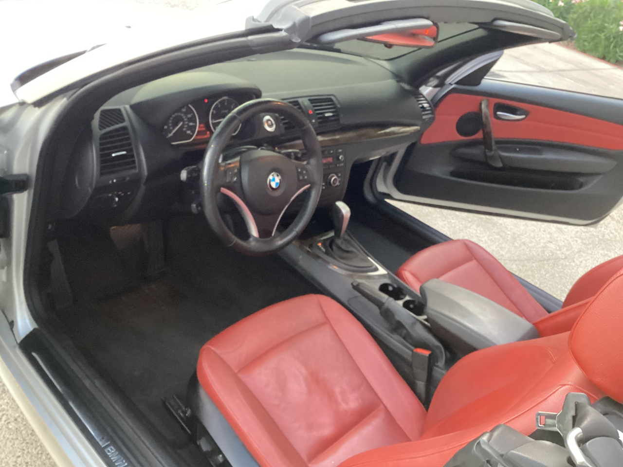 BMW 1-Series 128i Convertible 2011 BMW 1-Series 128i Convertible 2011