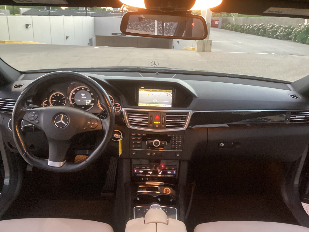 Mercedes-Benz E-Class E350 Sedan 4MATIC 2010 Mercedes-Benz E-Class E350 Sedan 4MATIC 2010