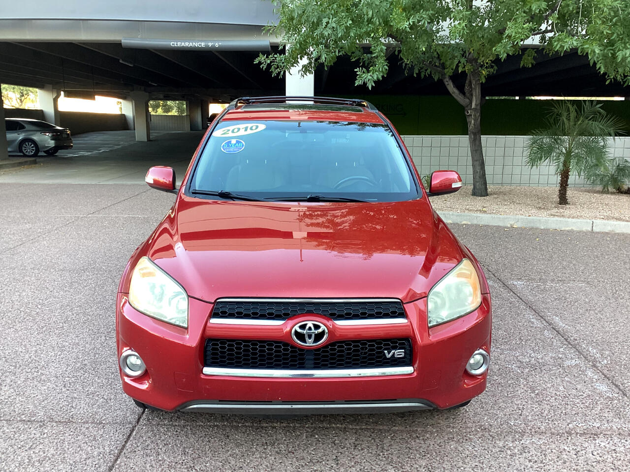 Toyota RAV4 Limited V6 2WD 2010