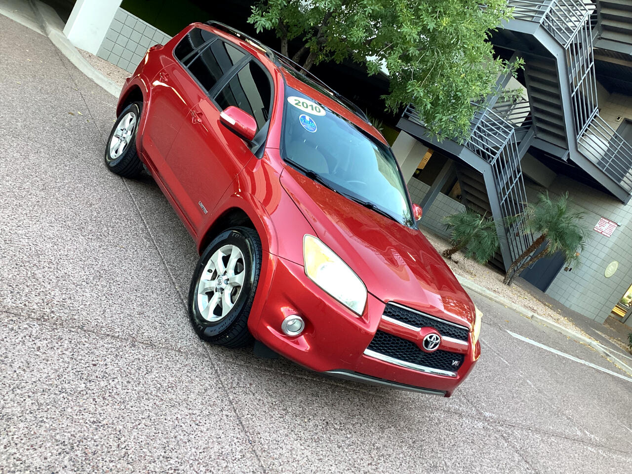 Toyota RAV4 Limited V6 2WD 2010