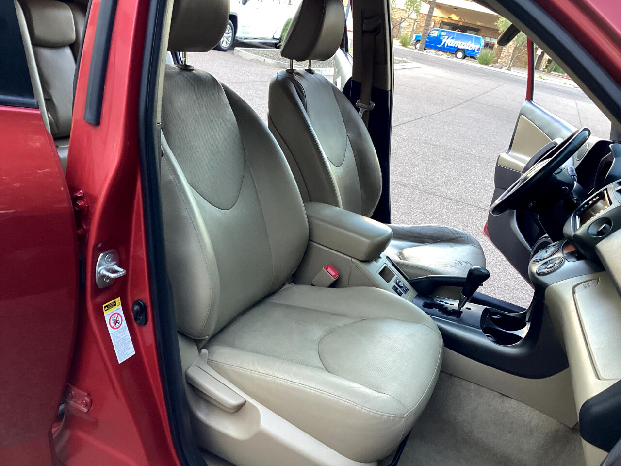 Toyota RAV4 Limited V6 2WD 2010