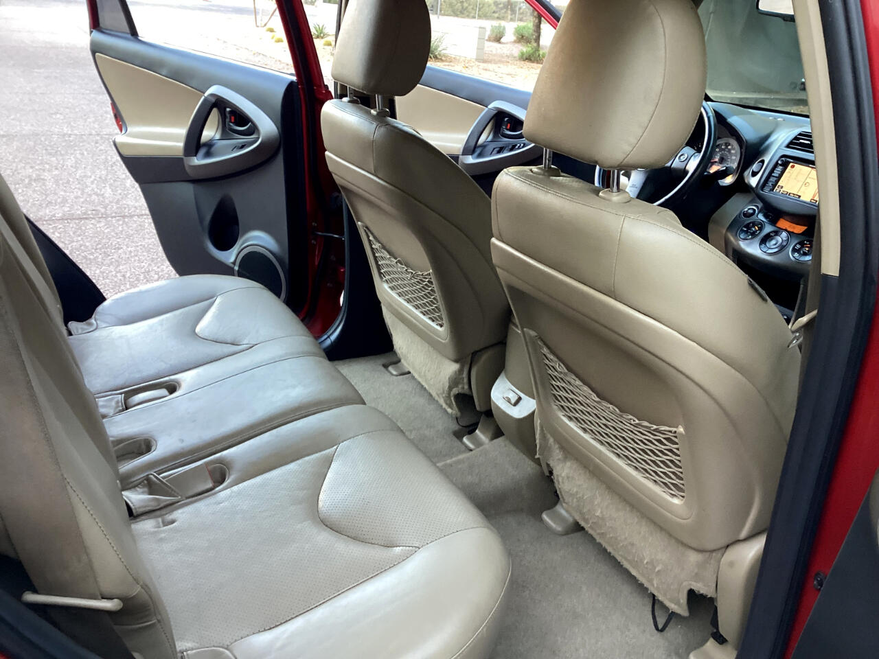 Toyota RAV4 Limited V6 2WD 2010