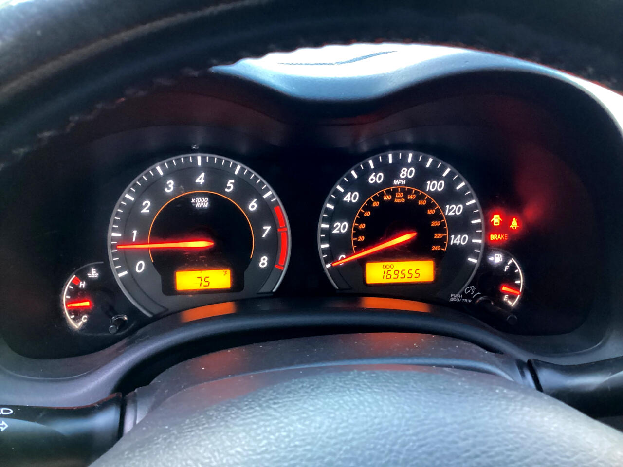 Toyota Corolla Base 5-Speed MT 2010