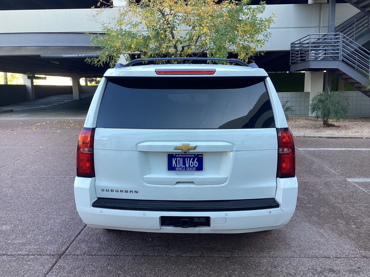 Chevrolet Suburban LS 2WD 2015