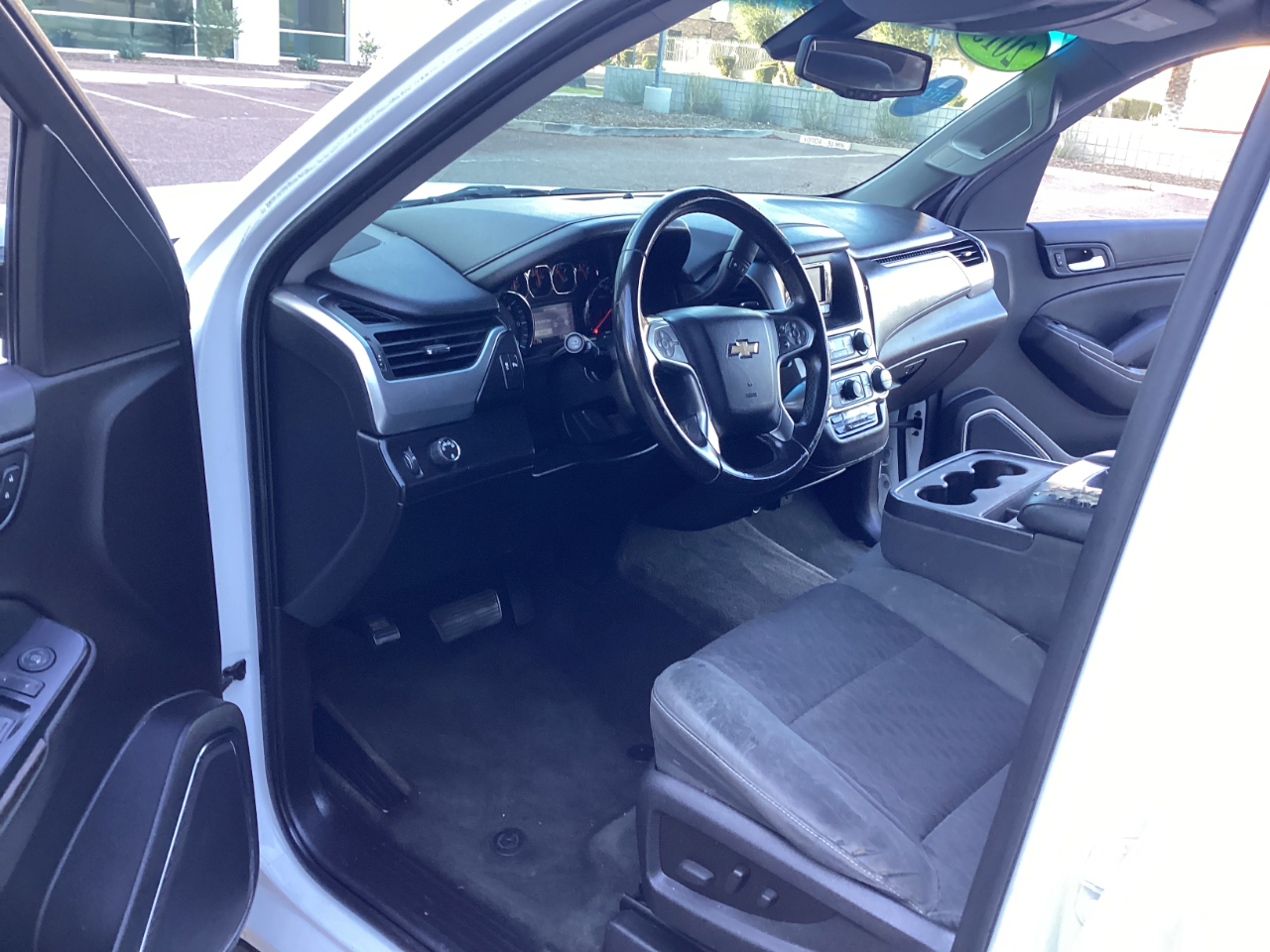 Chevrolet Suburban LS 2WD 2015