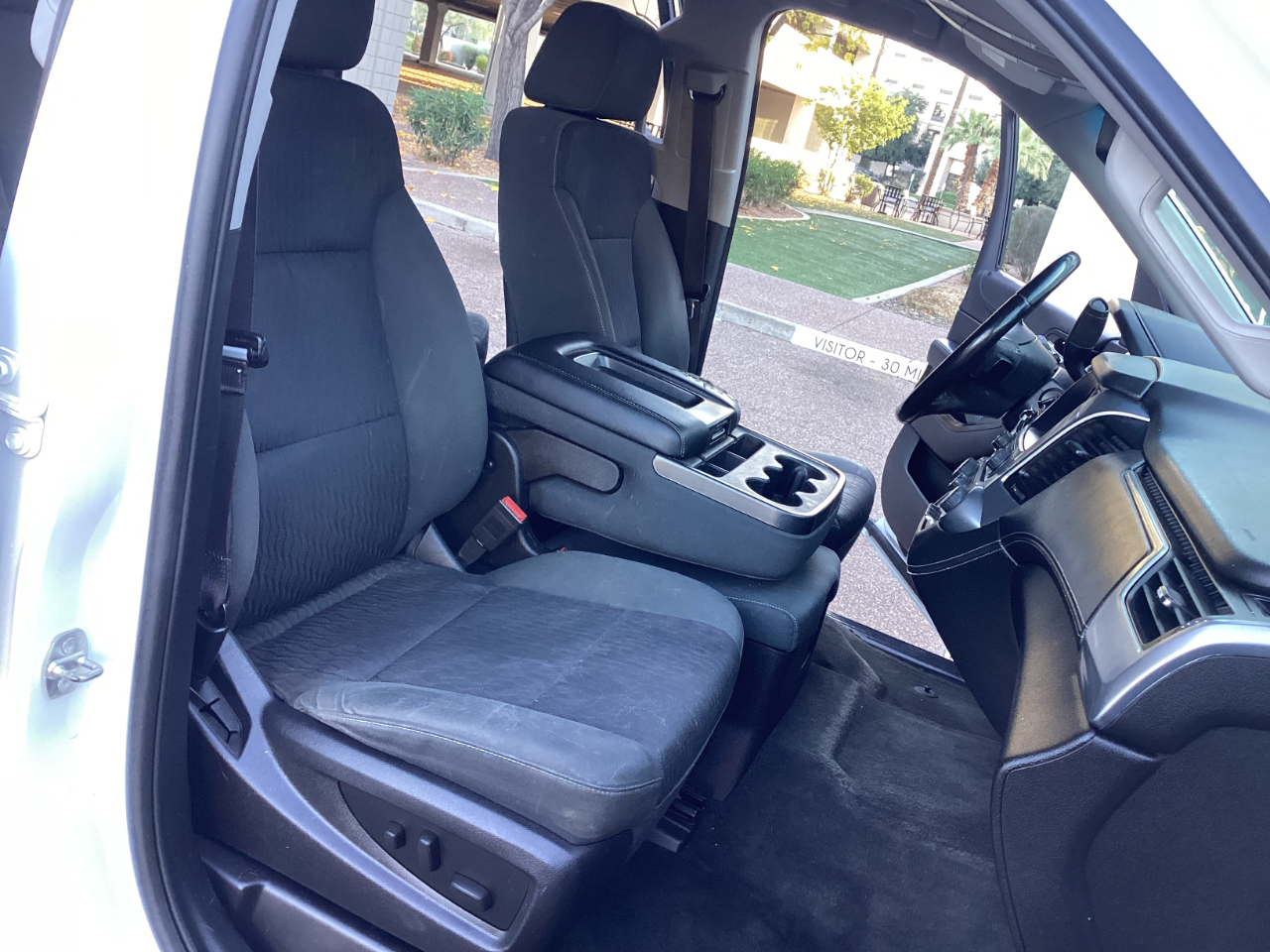 Chevrolet Suburban LS 2WD 2015