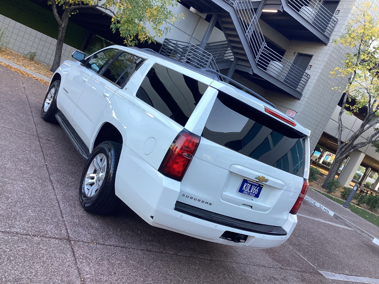 Chevrolet Suburban LS 2WD 2015