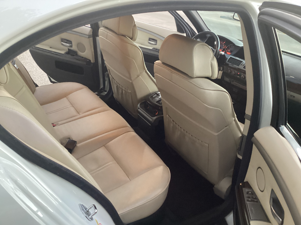 BMW 7-Series 750i 2008