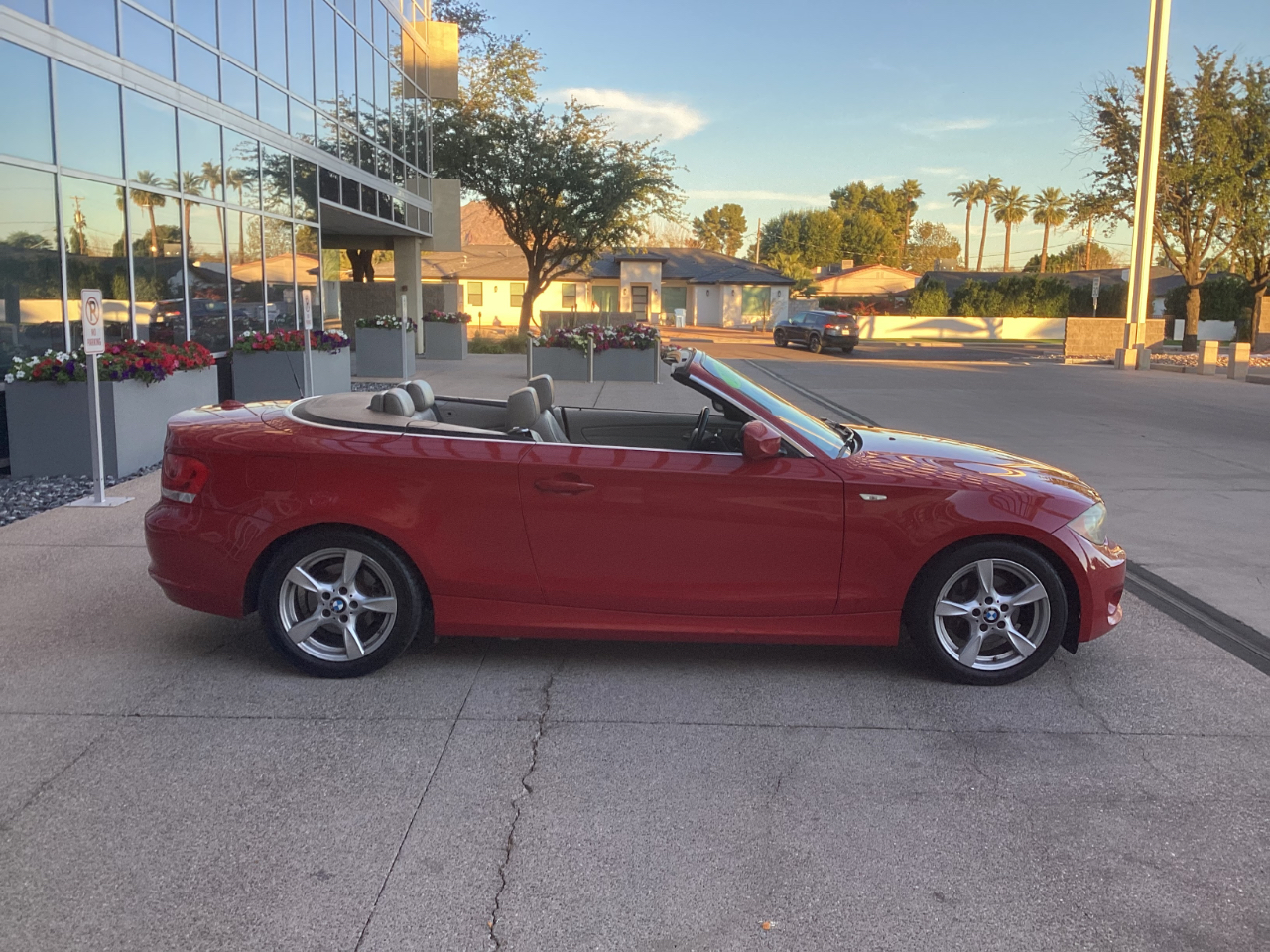 BMW 1-Series 128i Convertible 2012