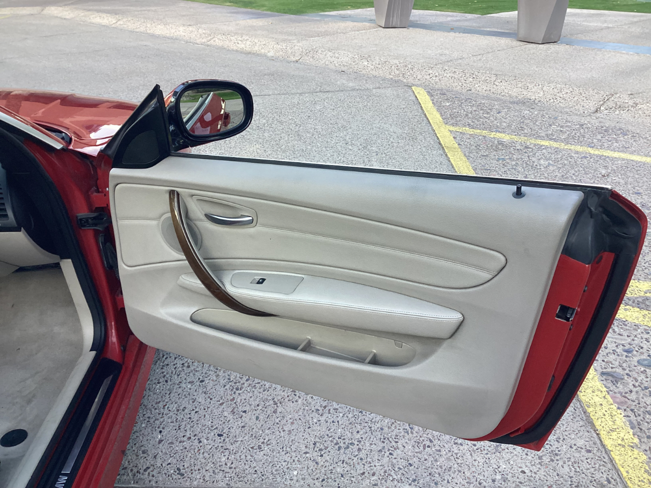 BMW 1-Series 128i Convertible 2012