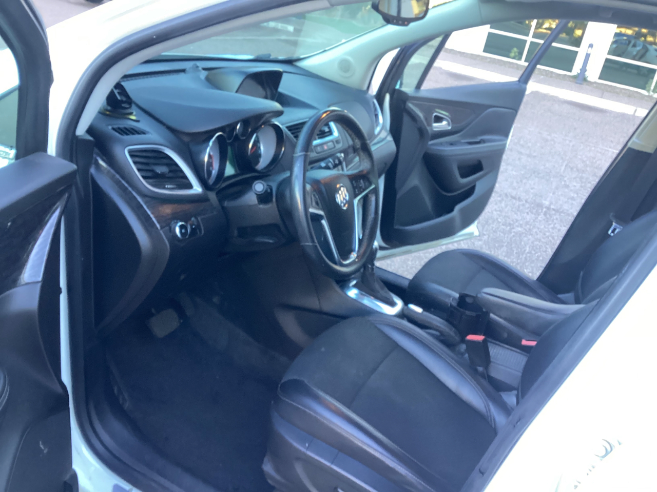 Buick Encore Convenience FWD 2013