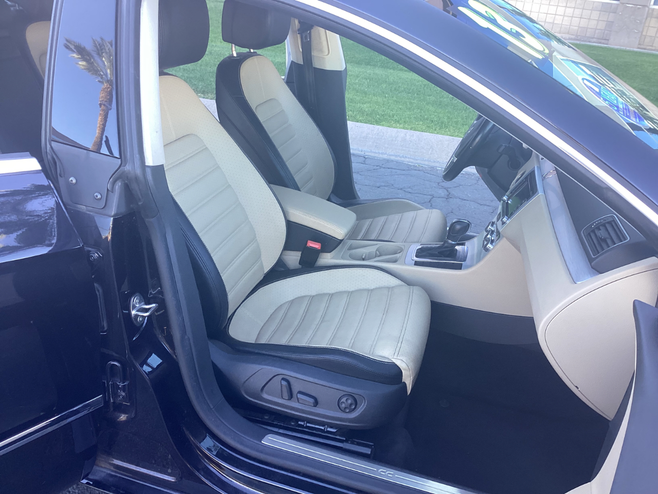 Volkswagen CC Sport w/Lighting Package 2013