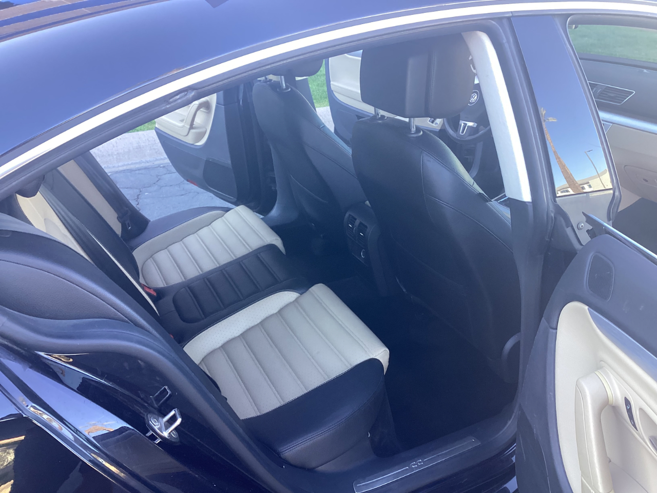 Volkswagen CC Sport w/Lighting Package 2013