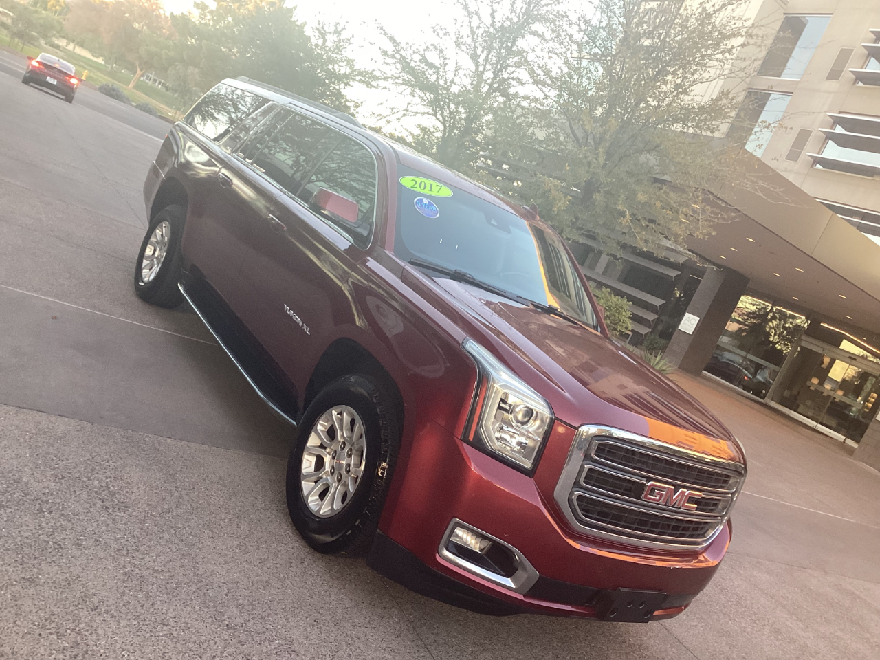 GMC Yukon XL SLT 2WD 2017