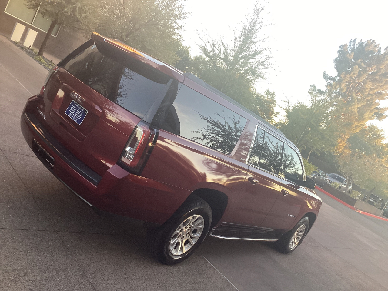 GMC Yukon XL SLT 2WD 2017